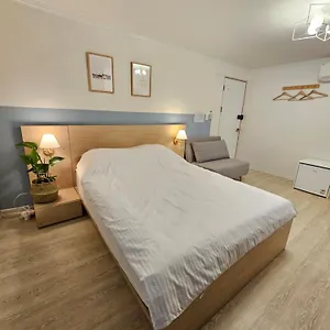 Omg House ゲストハウス